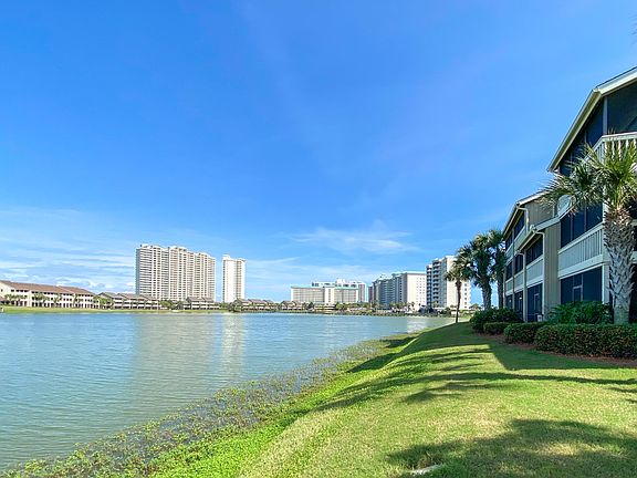2nd image of 135 Driftwood Bay S Unit 218