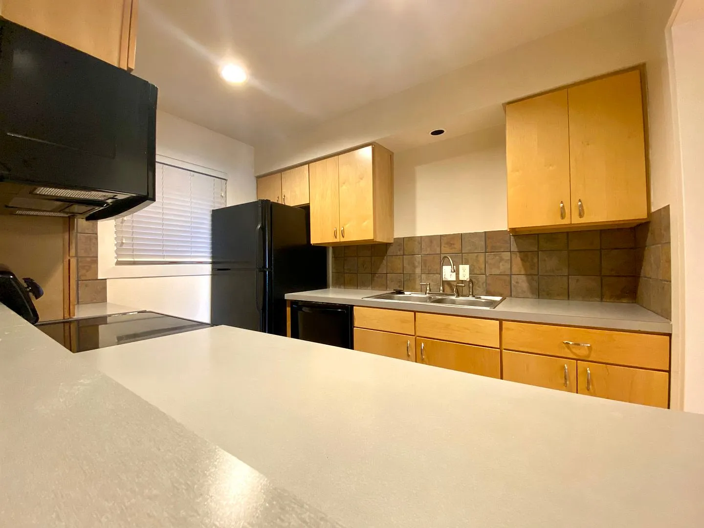 Updated 2 Bedroom off Guadalupe! 3815 Guadalupe — Photo 4
