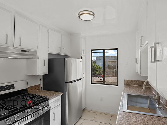 4th image of 1965 S Garth Ave #6