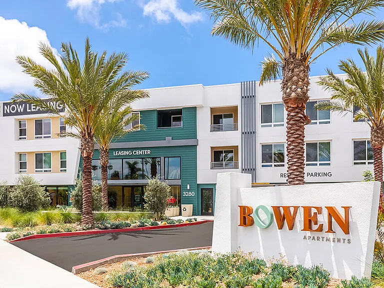Bowen Apartments — Photo 29