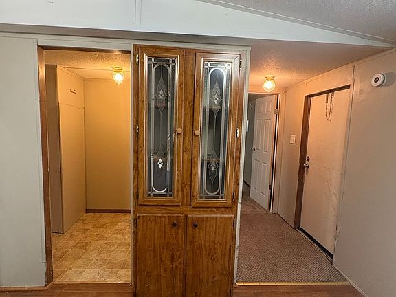 2nd image of 423 Mount Vernon Dr