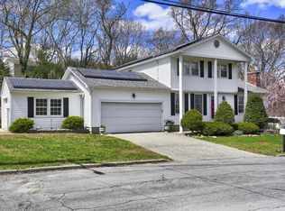111 Anderson Dr, Methuen, MA 01844