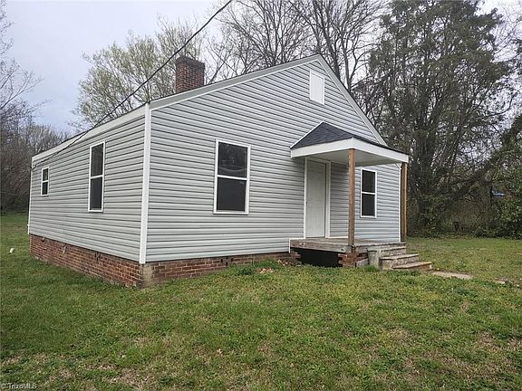 2nd image of 504 Tussey St