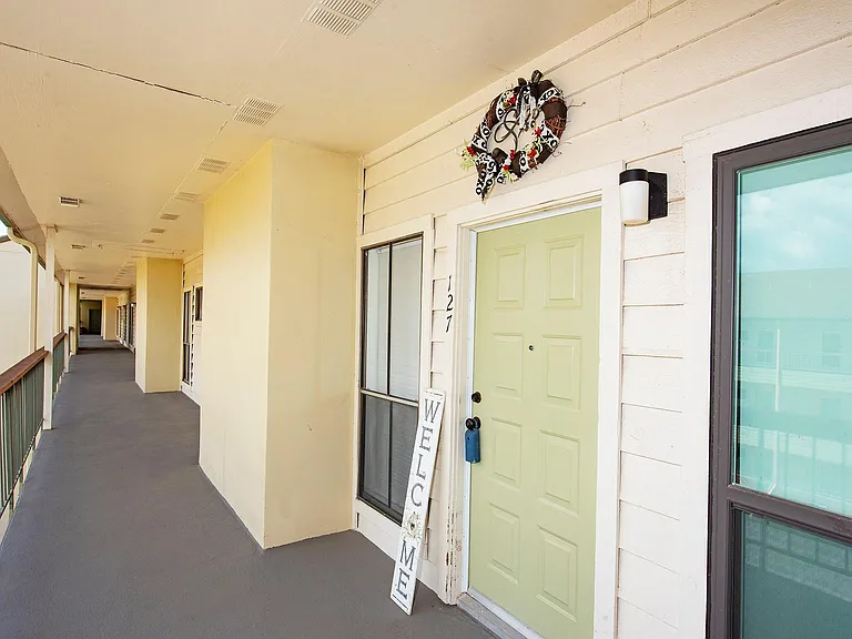 18809 Egret Bay Blvd #127 — Photo 35