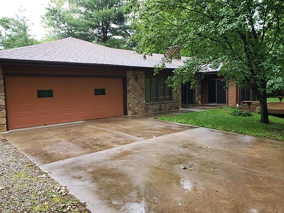 2nd image of 116 Dogwood Ln