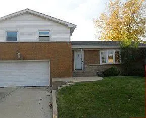 1670 Charleston Ct photo 1