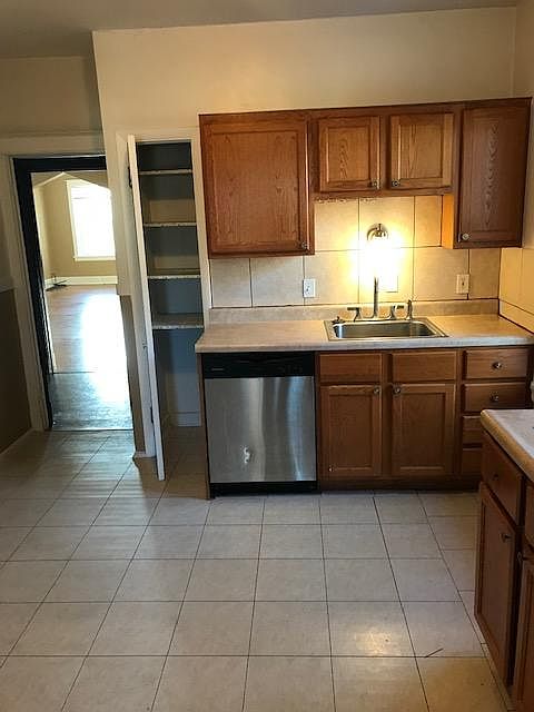 1st image of 6016 Carlsbad Ave