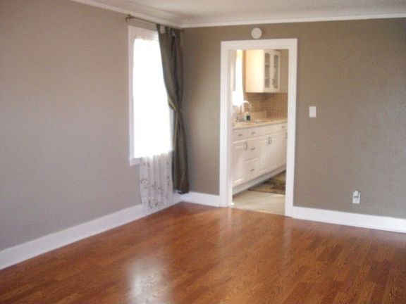 Living room looking towards kitchen.