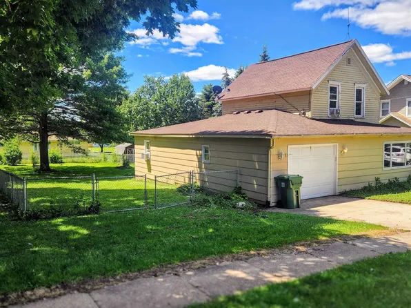 231 2nd St, Dumont, IA 50625