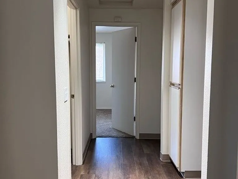 154-Sandy Dr Apts — Photo 34