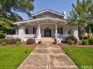 405 S 4th St, Smithfield, NC 27577