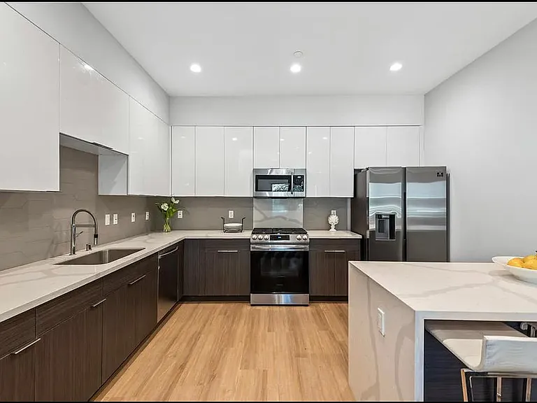 1906 Overland Ave #202 — Photo 12