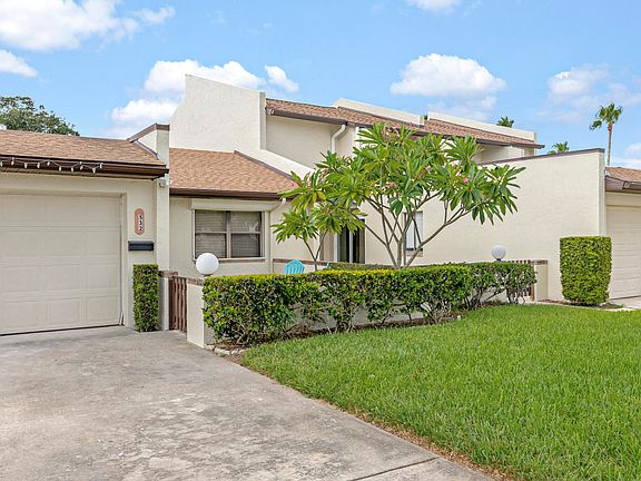 2nd image of 532 Summerset Ct