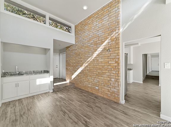 2nd image of 10802 Teton Ln
