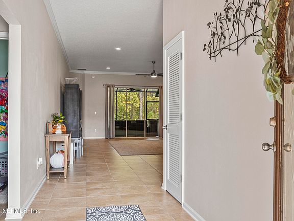 5th image of 408 GRAMPIAN HIGHLANDS Drive