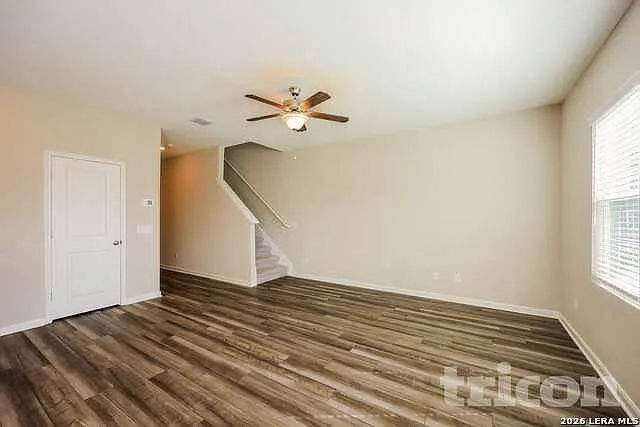 3 bed, 2.5 bath, 1848 sqft, $1,849 — Photo 4