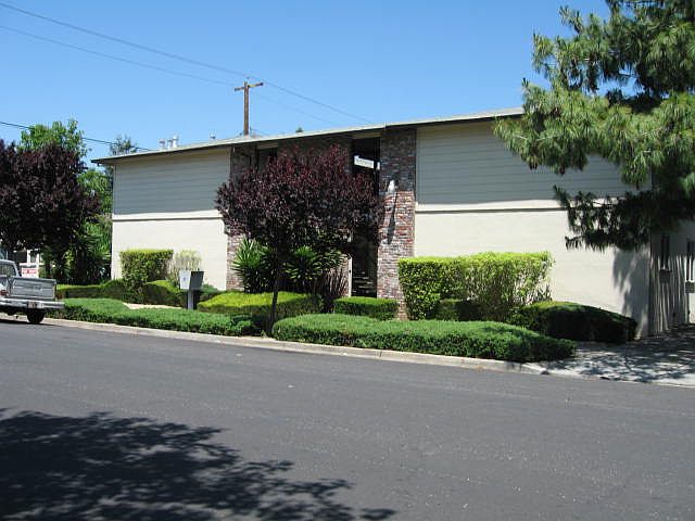 1st image of 589 Lincoln St APT 5