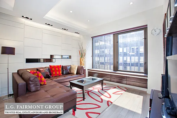 Sold by LG Fairmont Group | media 15