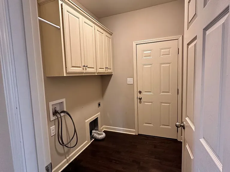 436 Lucy Cir — Photo 18