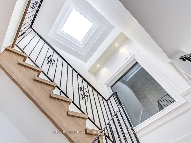 305 Finch Ave E — Photo 12