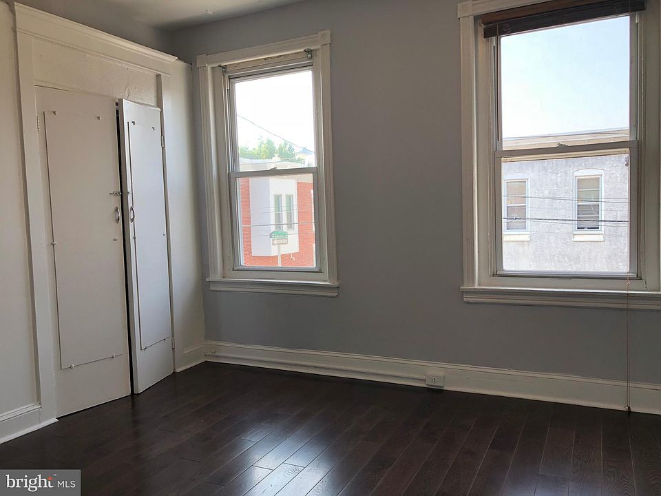 1st image of 1919 Dickinson St #2F