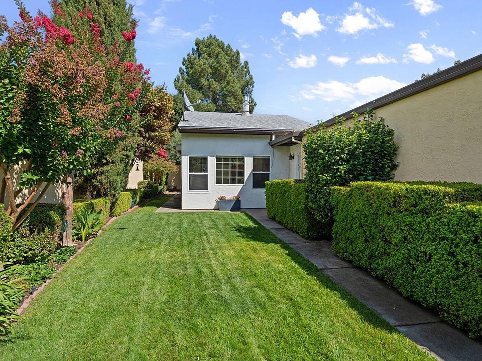 1st image of 3088 Stadium Avenue