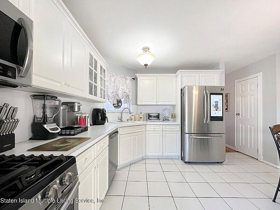 211 Alter Ave, Staten Island, NY 10305 Zillow