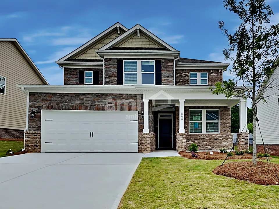 899 Carnaby Ln