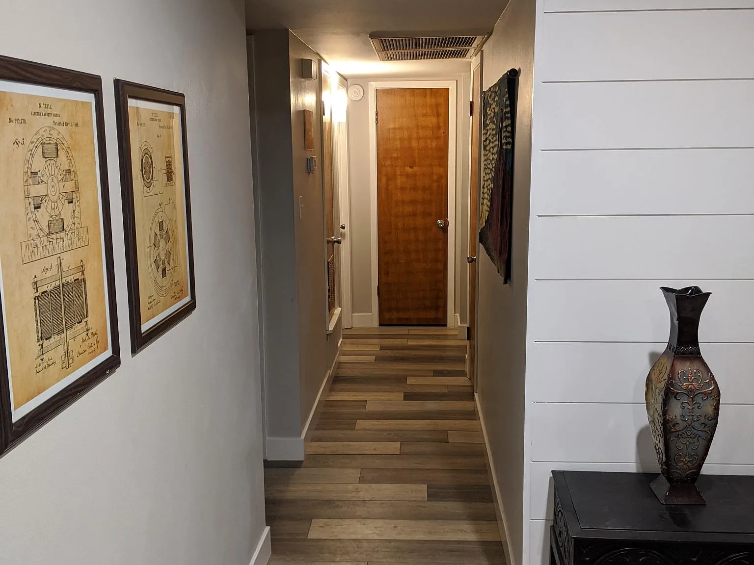 5 bed, 1672 sqft, $3,200 — Photo 2