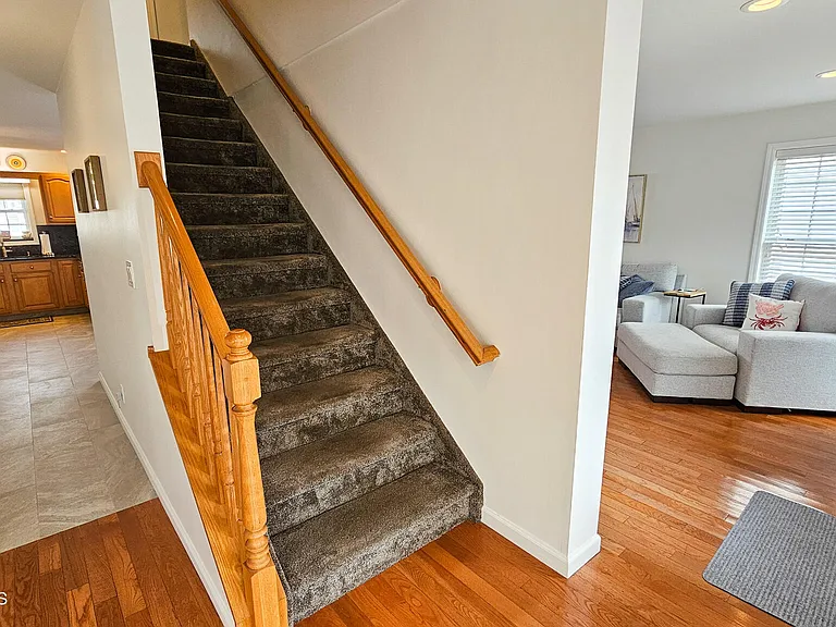 24 Dorothy Dr — Photo 17