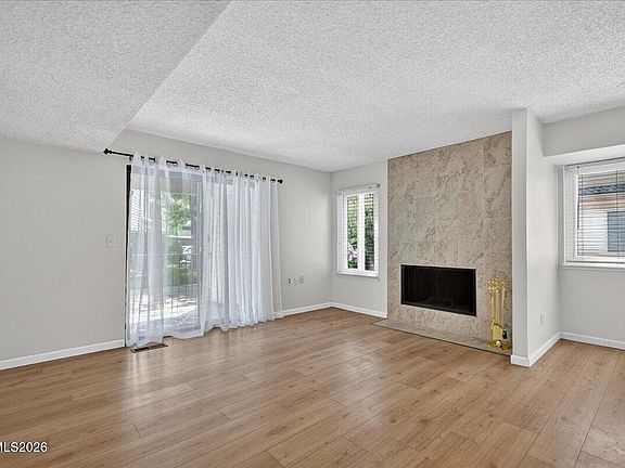 4th image of 2325 Roundhouse Rd