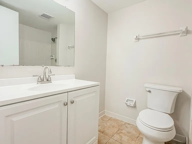 3148 N Dixie Hwy — Photo 12