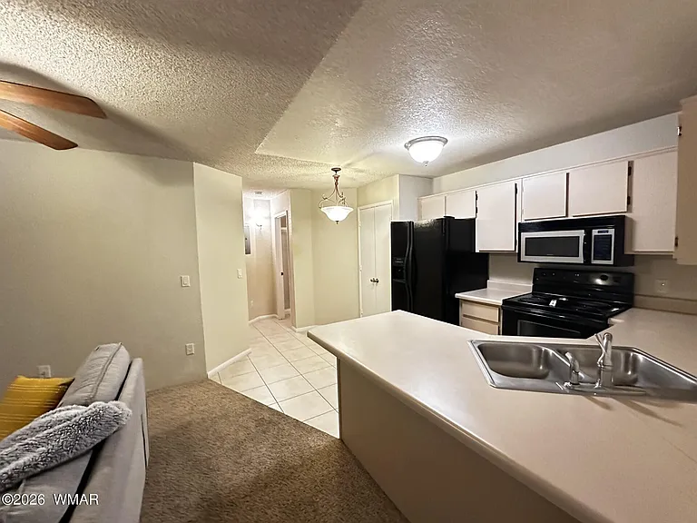 2700 S White Mountain Rd — Photo 10