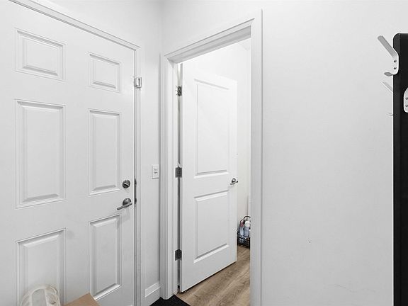5th image of 9323 223rd St NW