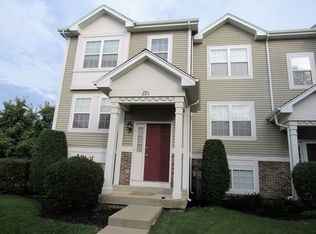 205 Holiday Ln, Hainesville, IL 60073