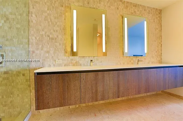 68 SE 6th St #3210 — Photo 11