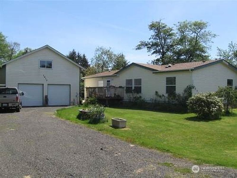 3rd image of 1612 2nd Avenue