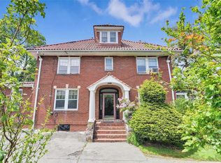2920 Butler St, Flushing, NY 11369