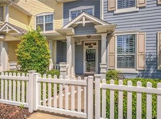 6140 Crescent St, North Richland Hills, TX 76180