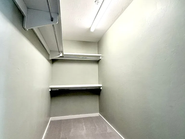 627 Couch Dr #S13 — Photo 16