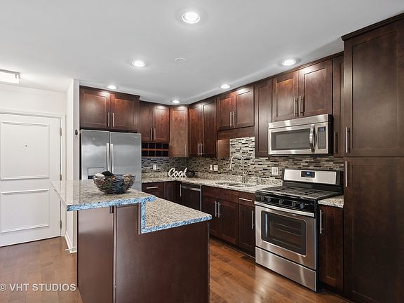 4th image of 7420 W Lawrence Ave Unit 203