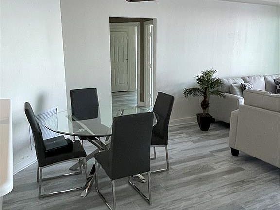 4th image of 2745 1st St APT 1502