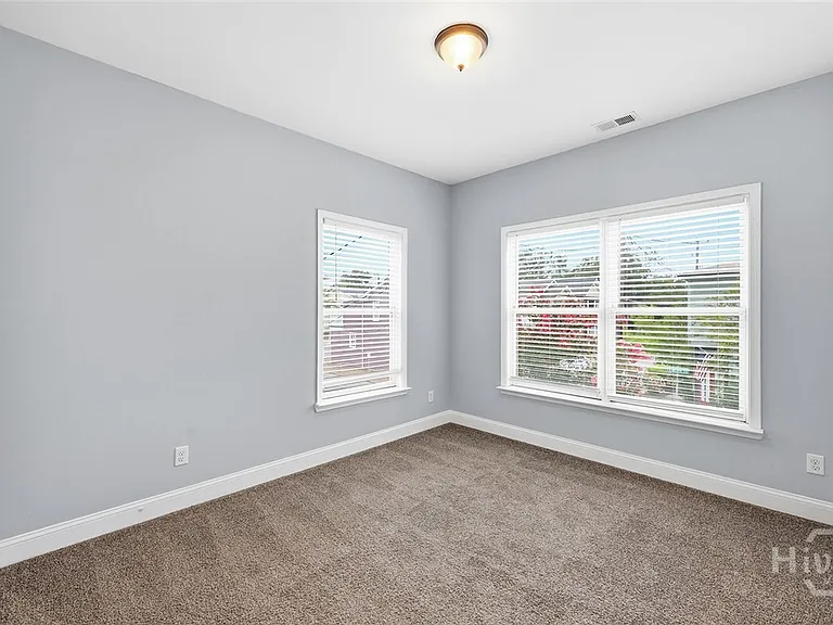 1701 Lincoln St — Photo 29