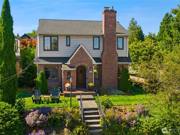 6857 32nd Avenue NE, Seattle, WA 98115