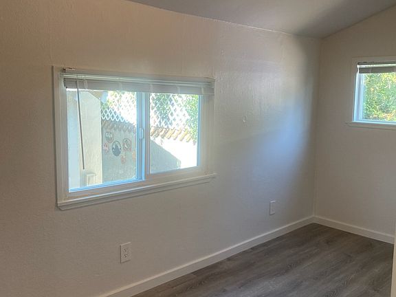 3rd image of 18014 Riverside Dr #4