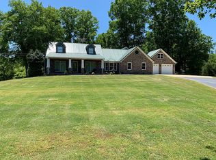 205 Martin Ln, Ohatchee, AL 36271