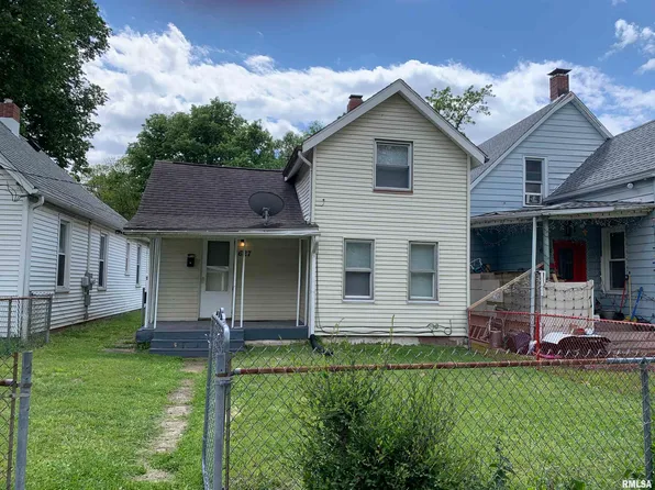 627 Fairholm Ave, Peoria, IL 61603