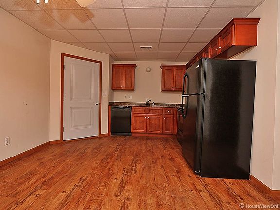 3rd image of 5785 Us Highway 61 APT 1
