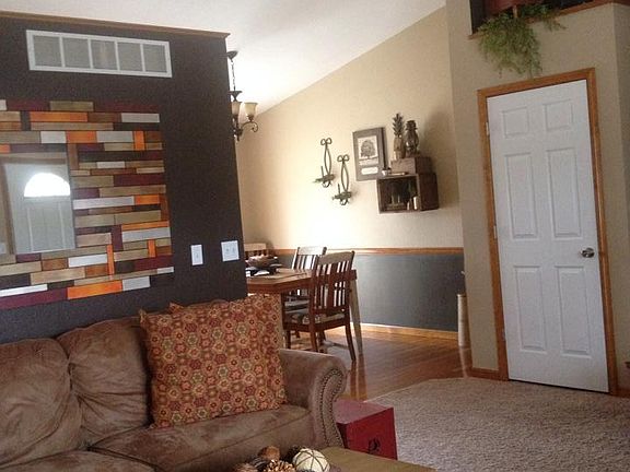 5th image of 105 Cedar Park Ln