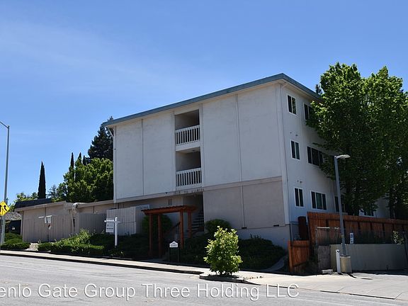 2nd image of 3618 Alameda De Las Pulgas APT 12